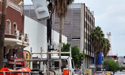 Realizan mantenimiento preventivo a semáforos del primer cuadro de la ciudad