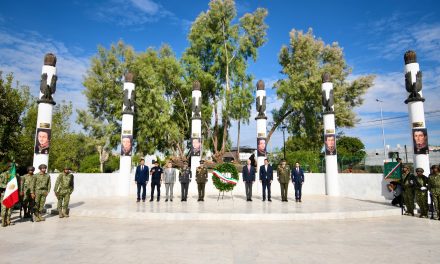 Rinden honores a los Niños Héroes en Torreón