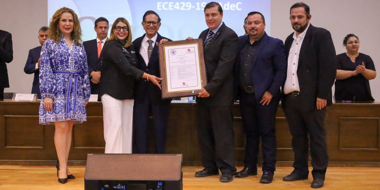 UAdeC entrega más de 2 mil certificaciones de competencias laborales