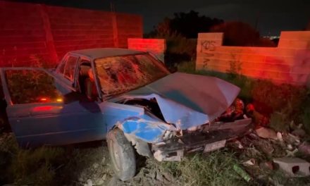 Mujer terminó fracturada tras aparatoso accidente en Lomas de Zapaliname