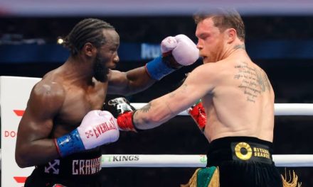 A pesar de la derrota, Canelo Álvarez no piensa en el retiro
