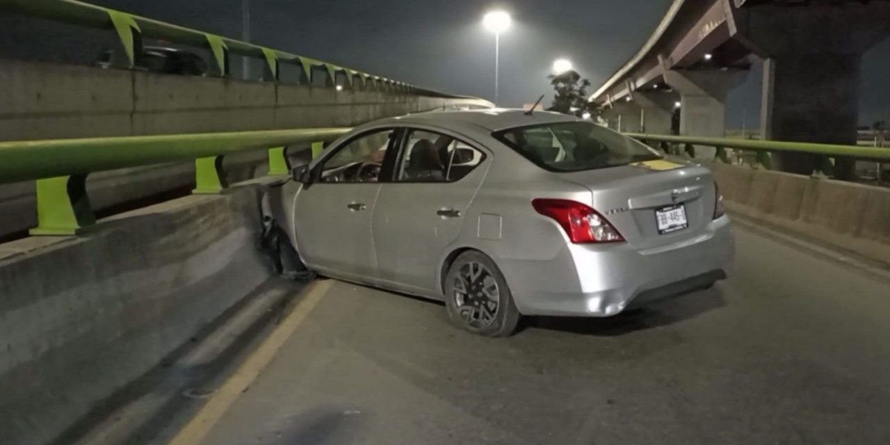 Destroza su auto por borracho en ‘El Sarape’