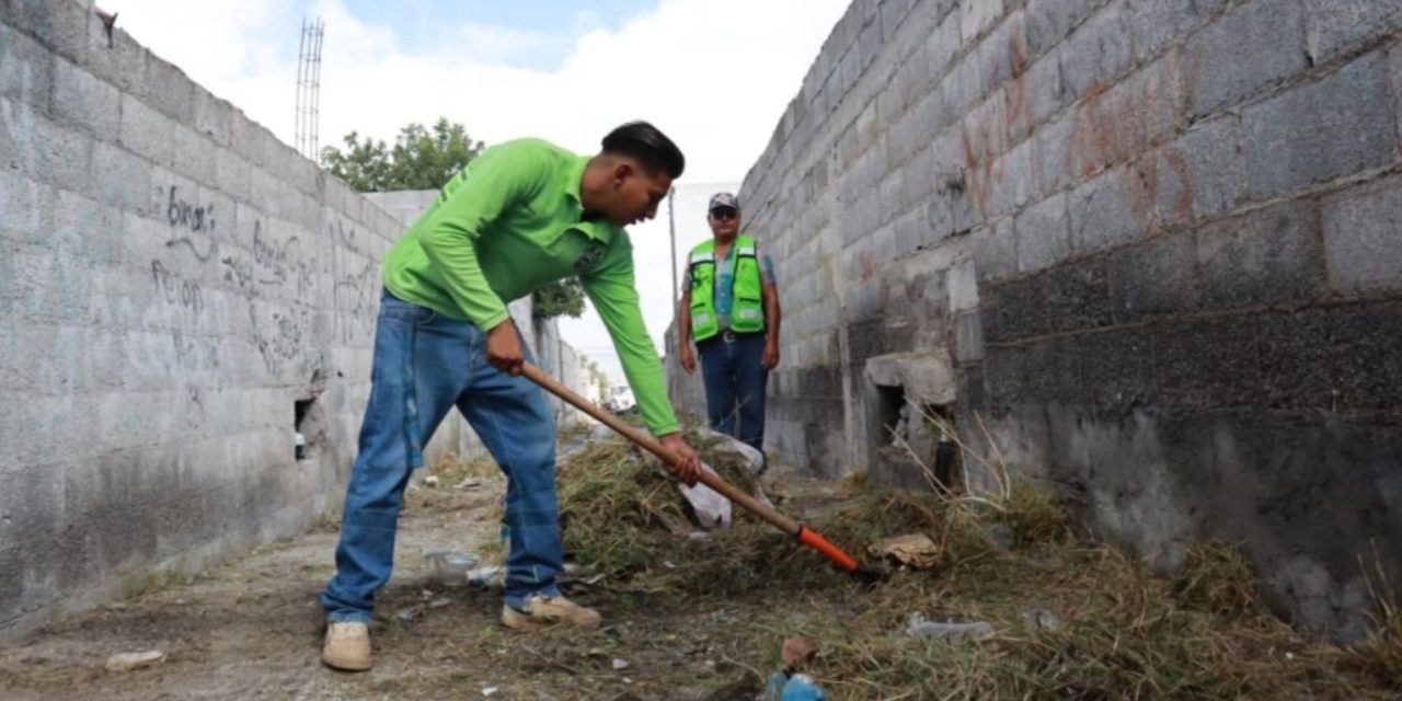 Elimina Saltillo más de 130 toneladas de escombro en callejones