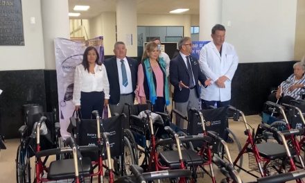 Entregan rotarios aparatos ortopédicos