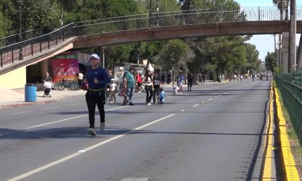 Familias conviven y se ejercitan cada domingo en la Ruta Recreativa