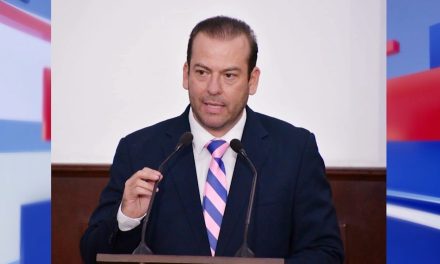 Impulsa diputado fortalecer la regulación y vigilancia de cobros en colegios