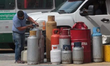 PAN y Morena se unen para cambiar distribución de gas en la CDMX