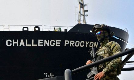 Red de huachicol fiscal que involucra a mandos navales fue destapada por Estados Unidos, no por México