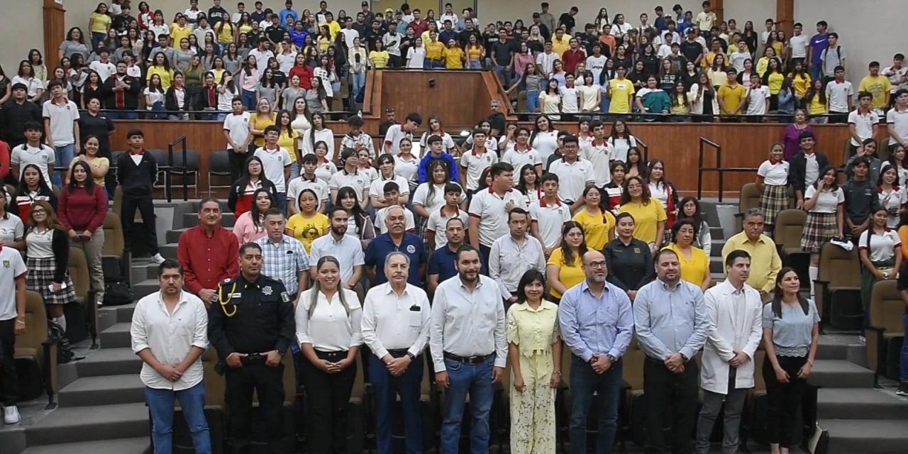 Imparten conferencias contra el suicidio en Monclova