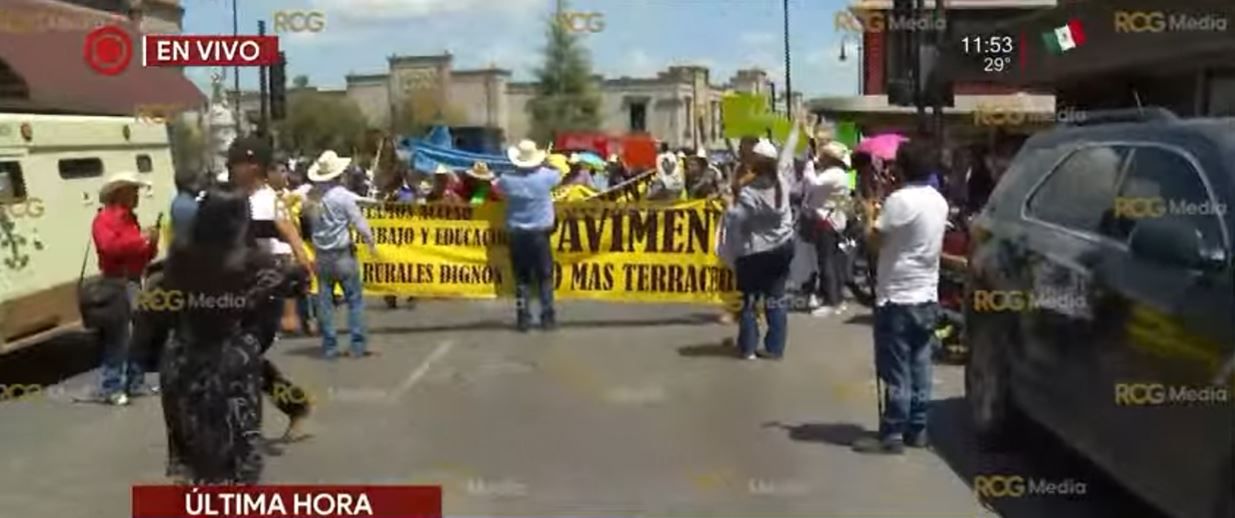 Saltillo: Marchan ejidatarios para pedir caminos rurales dignos