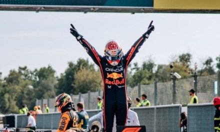 Max Verstappen gana el Gran Premio de Italia con un récord de velocidad