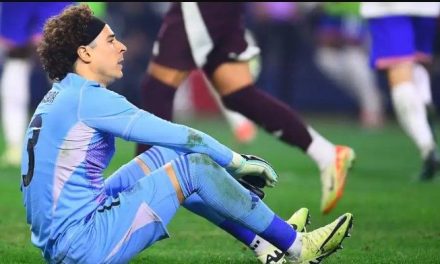Duro debut para Guillermo Ochoa en Chipre: goleada 5-0 con el AEL Limassol
