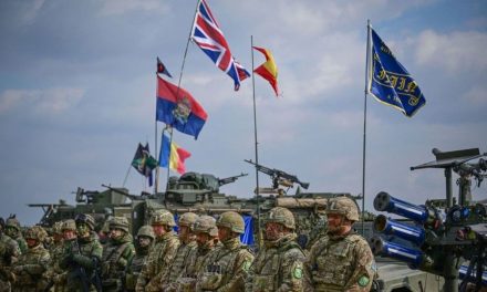 Kremlin acusa a la OTAN de estar en ‘guerra de facto’ con Rusia
