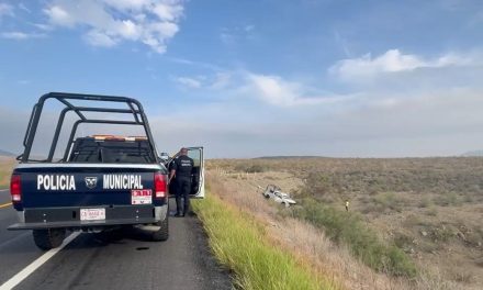 Volcadura de patrulla deja un elemento de la Guardia Nacional muerto y dos heridos en Ramos Arizpe