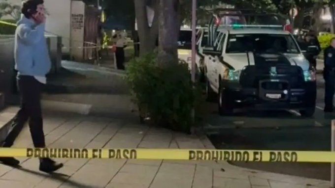 Asesinan al estilista de Ángela Aguilar en su negocio en Polanco