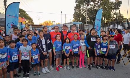 Realizan carrera por el agua en Acuña