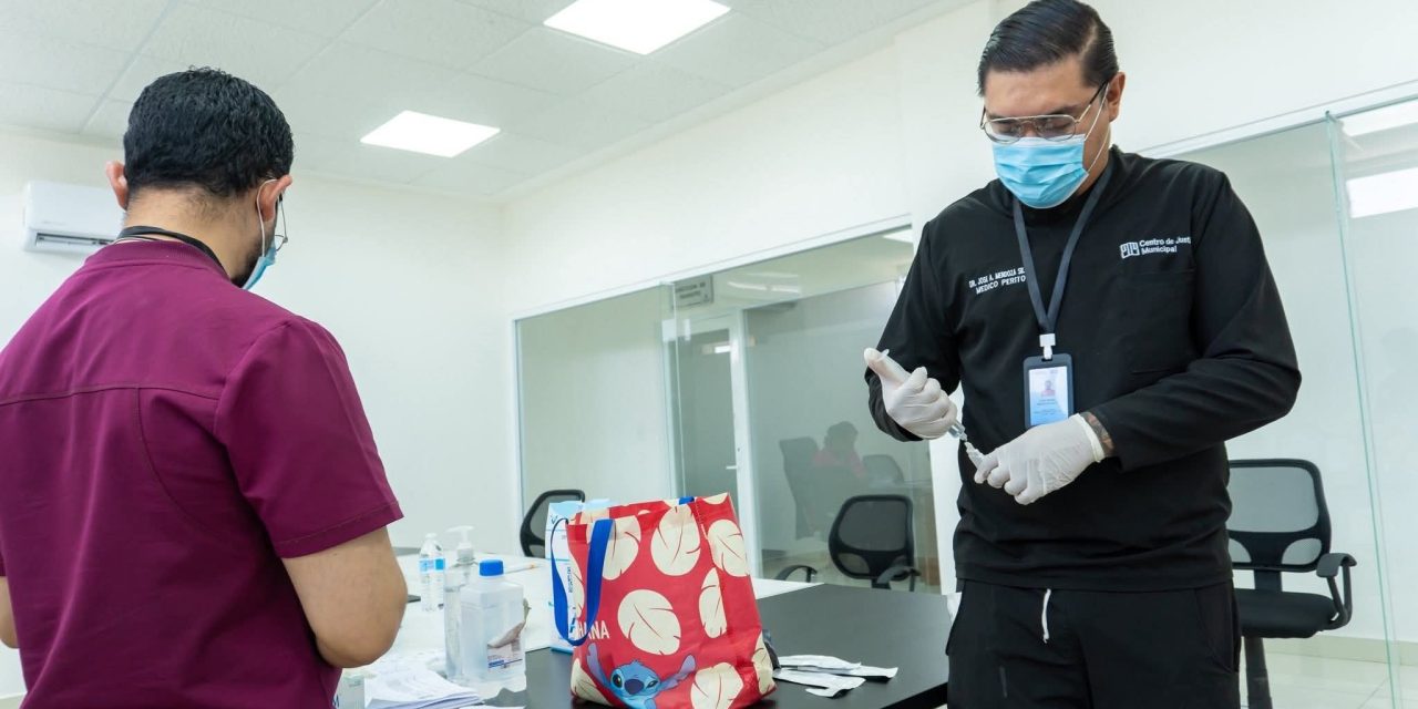 Aplican pruebas antidoping a operadores de taxi en Torreón