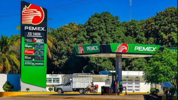 Pemex reduce pérdidas, pero su deuda supera los 100 mil millones de dólares