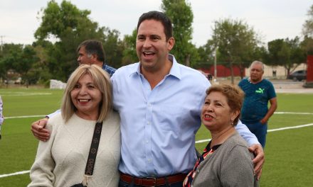 Javier Díaz supervisa la rehabilitación del parque Carlos R. González