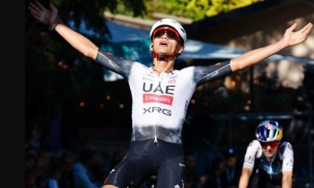 Isaac del Toro brilla en el Giro dell’Emilia con victoria histórica