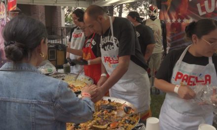 Asisten miles de personas al Festival De la Paella 2025