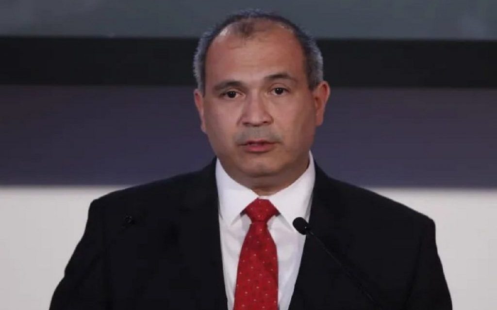 Liberan en EE. UU. a exdirector de Pemex Carlos Treviño sin ser deportado