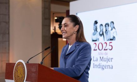 Sheinbaum descarta que políticos fueran ‘acorralados’ en el Zócalo