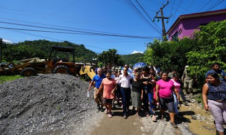 Sheinbaum visita estados afectados por lluvias y anuncia censo para distribuir apoyo
