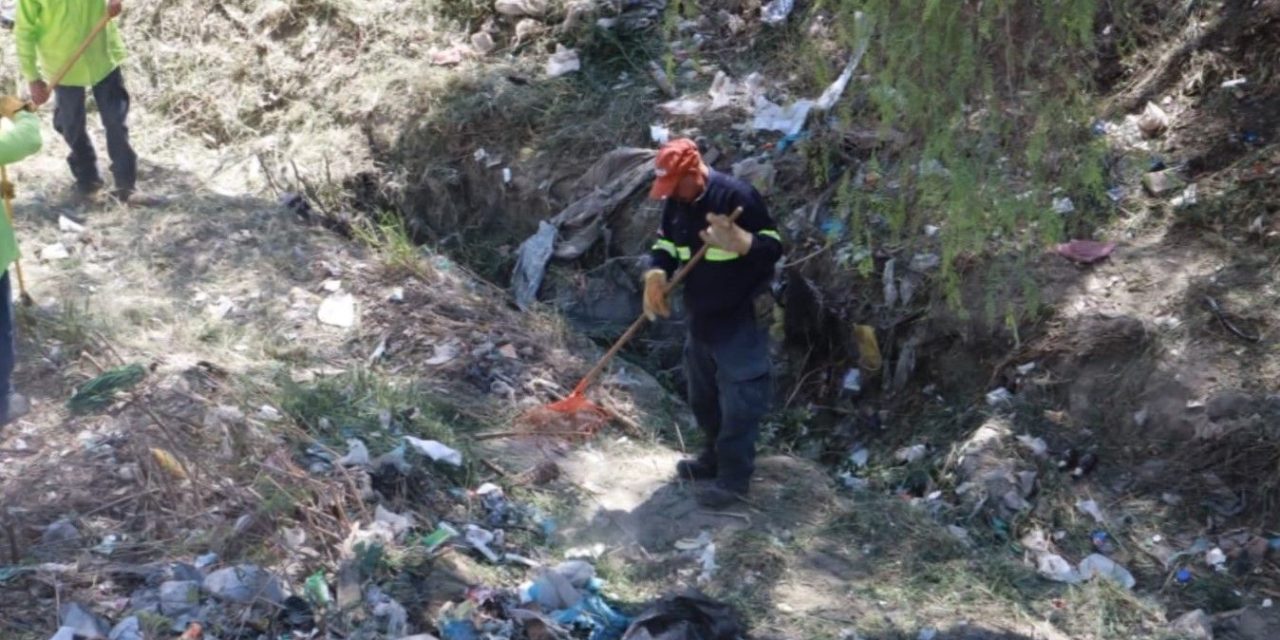 Continúa Saltillo con acciones de limpieza en arroyos