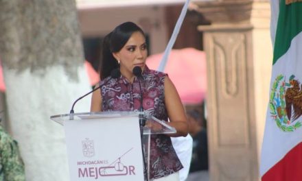 Alcaldesa de Apatzingán pide narcocorrido en concierto pese a prohibición vigente