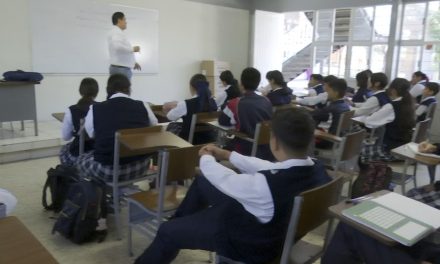Inicia el pago de la Beca Rita Cetina para estudiantes de secundaria en Coahuila