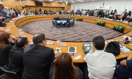 Avanza la Reforma a la Ley de Amparo: Aprueban dictamen con modificación clave de Sheinbaum