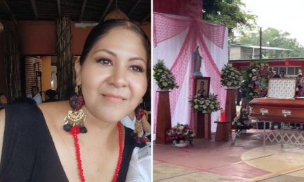 Asesinan a maestra frente al Colegio de Bachilleres en Oaxaca; todo por una mala calificación