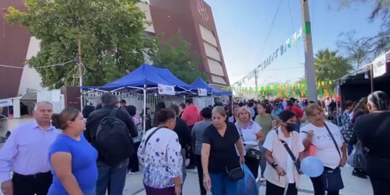 Fieles festejan a San Judas Tadeo en su parroquia de la ciudad de Torreón