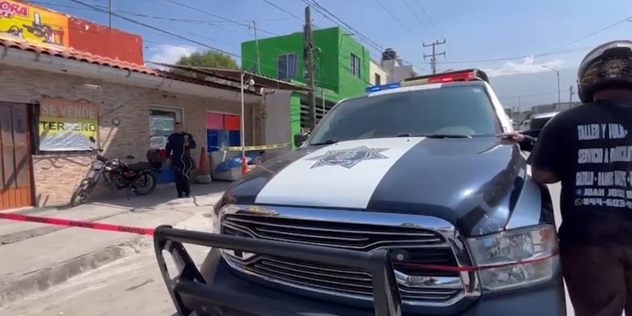 Saltillo: Mujer pierde la vida en la vía pública