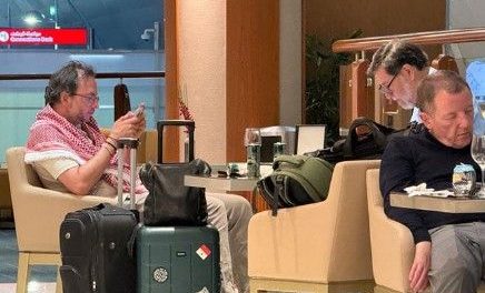 Fernández Noroña fue visto en sala VIP de Dubai con colaborador agredido por Alito