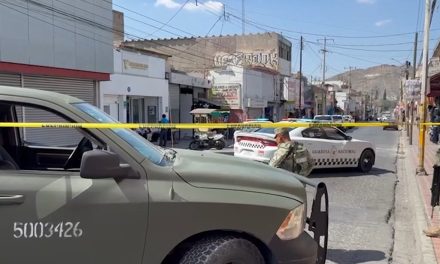 Decomisan mercancía pirata durante operativo de la FGR en plaza comercial en el centro de Saltillo