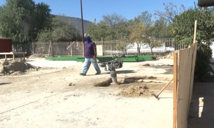 Saltillo: Padres de familia están molestos porque sus hijos reciben clases en línea