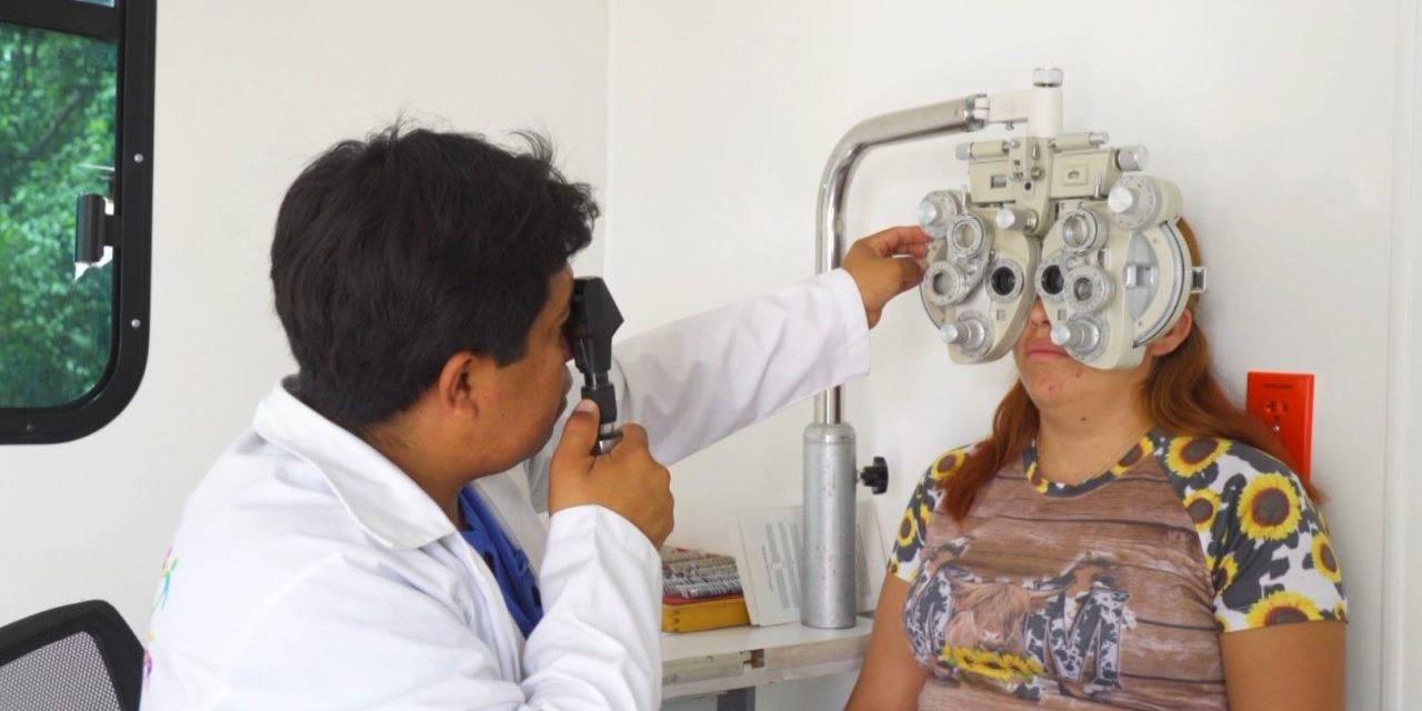 Suma Amor en Movimiento 3 mil 563 lentes entregados