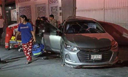 Saltillo: Termina gravemente lesionado, lucha por su vida en un hospital