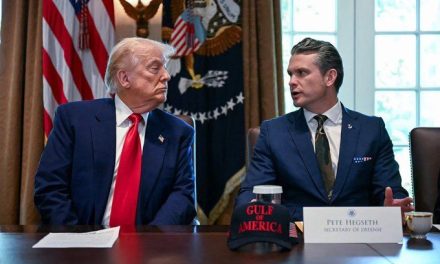 Estados Unidos prepara bombardeos aéreos contra instalaciones militares en Venezuela