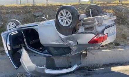 Volcadura y choque múltiple en la carretera Saltillo-Monterrey