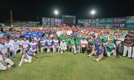 Carlos Villarreal inaugura Torneo Nacional de Beisbol 60 y Más
