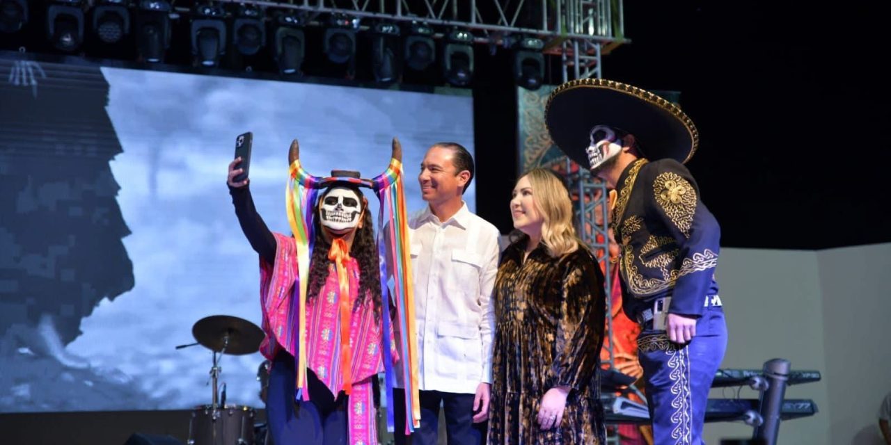 Se fortalecen las tradiciones en Acuña con el Desfile de las Ánimas