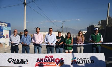 Javier Díaz entrega obra de pavimentación en La Gloria