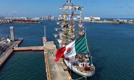 Buque Escuela Cuauhtémoc  regresa a Veracruz seis meses después de su accidente en Nueva York