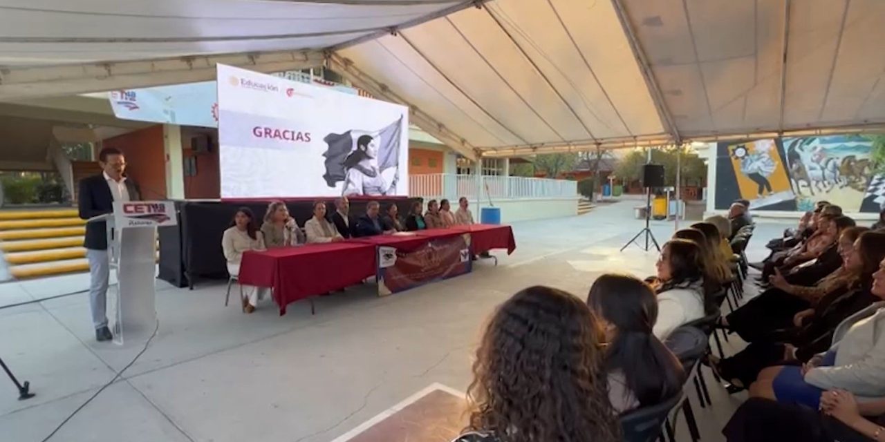 Concretan su titulación 70 profesionistas del Cetis 48