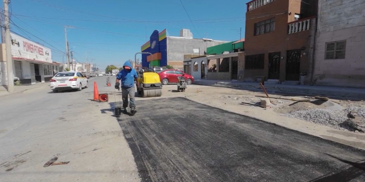 Continúan reparaciones de baches  por parte del ‘Aquí Andamos’