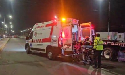 Hombre es atropellado al cruzar sin precaución la carretera Saltillo–Monterrey