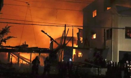 Un muerto y más de 170 edificios destruidos en el mayor incendio urbano de Japón en décadas